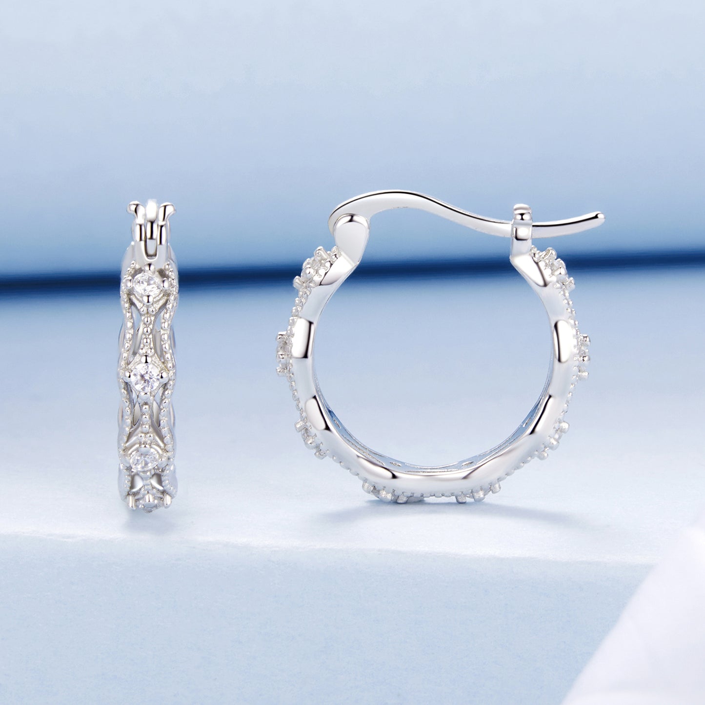 S925 pure silver plated white gold lace with zircon inlaid ear buckle for high-end commuting earrings