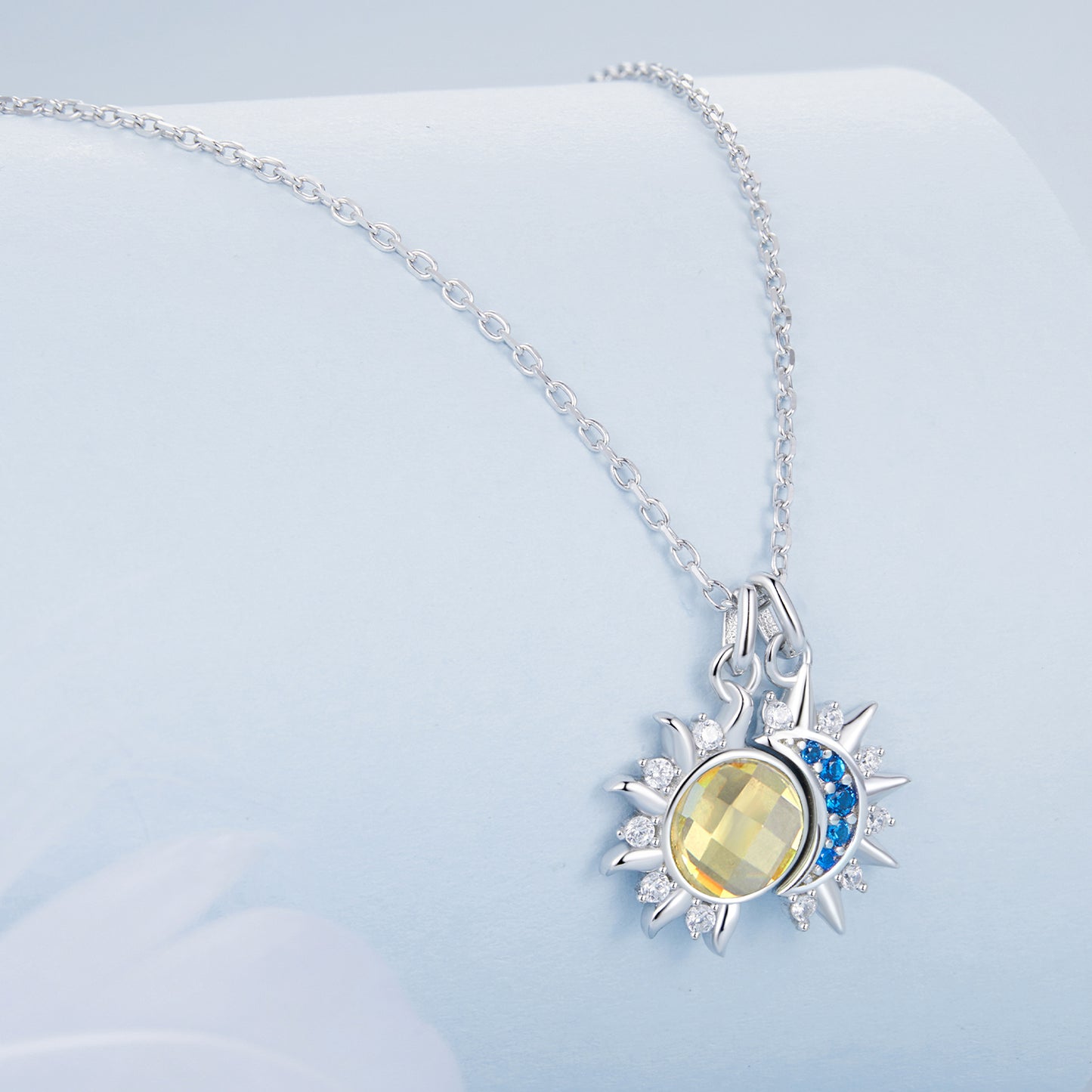 Exquisite Personalized Sun Moon Star Necklace s925 Pure Silver