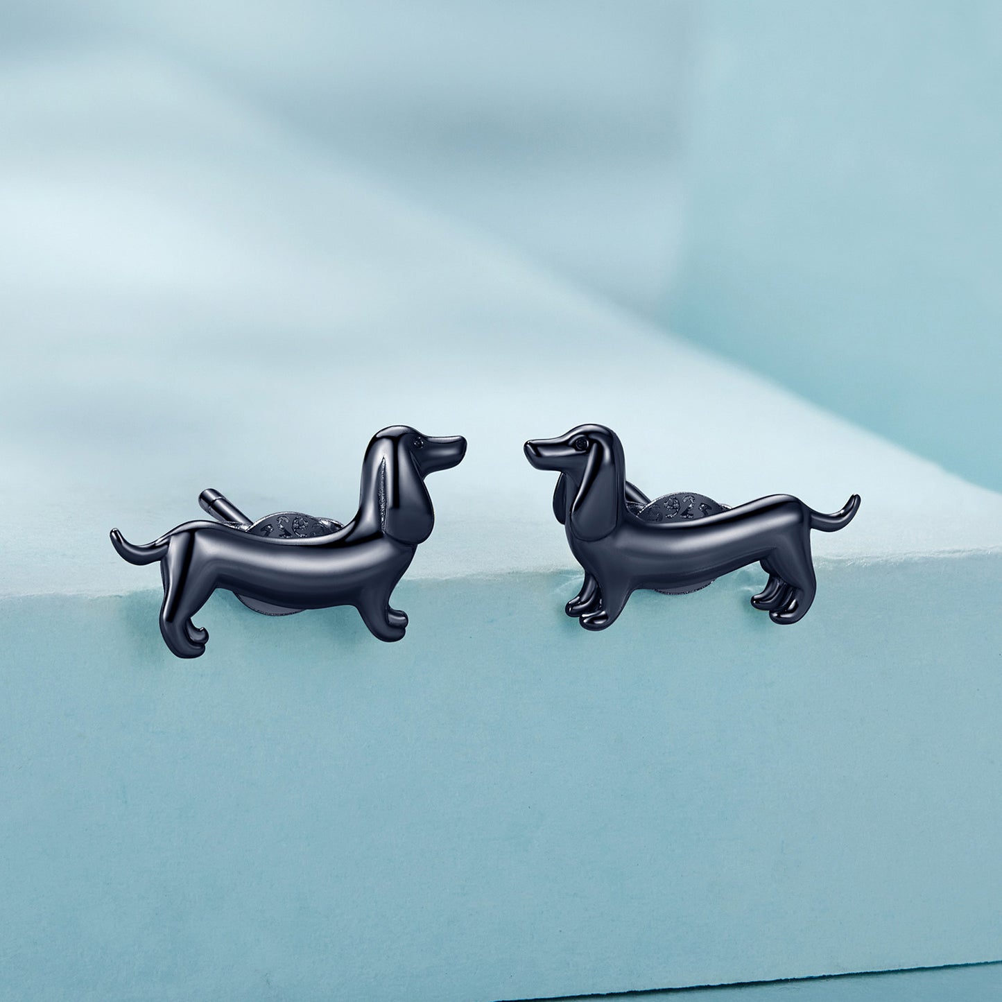 S925 Sausage Dog Ear Nails Cute and Cute Vegetarian Silver Dog Animal Earrings