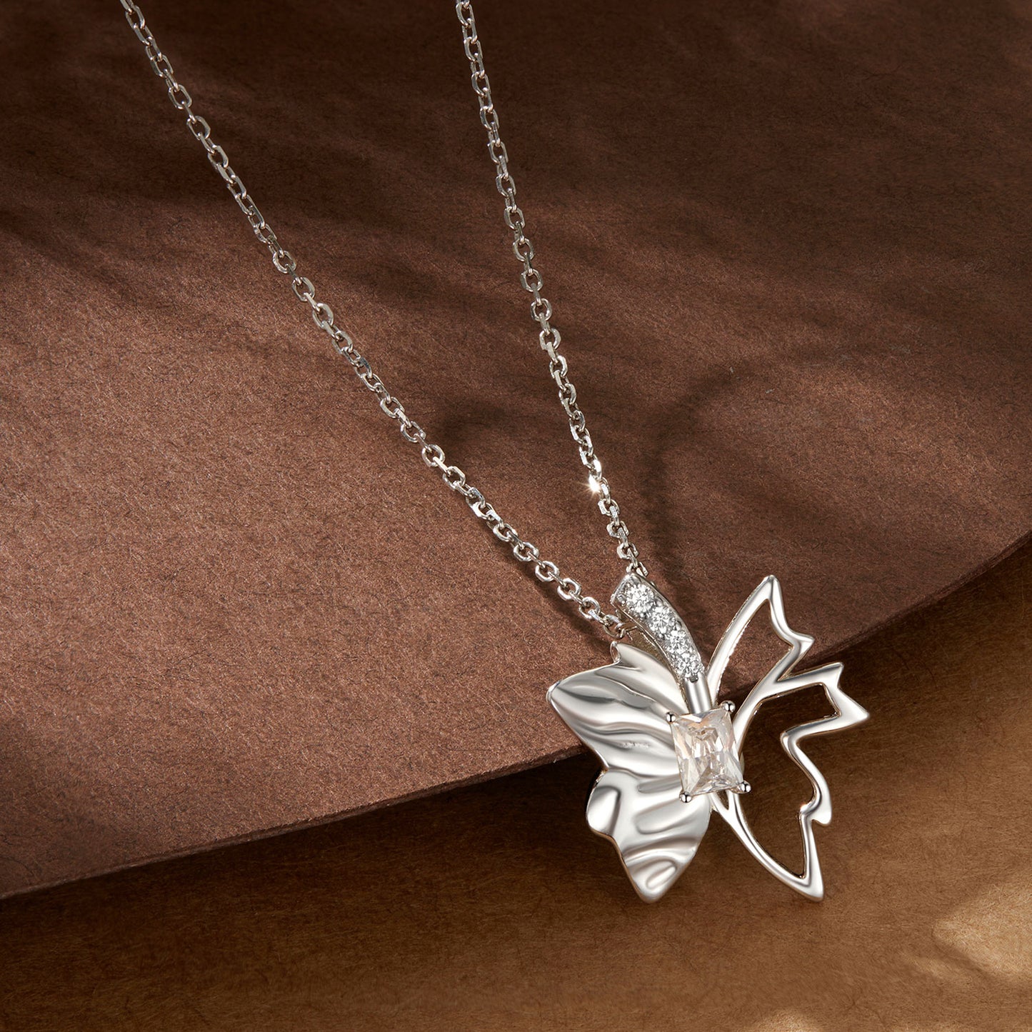 Autumn leaf butterfly hollow necklace s925 pure silver